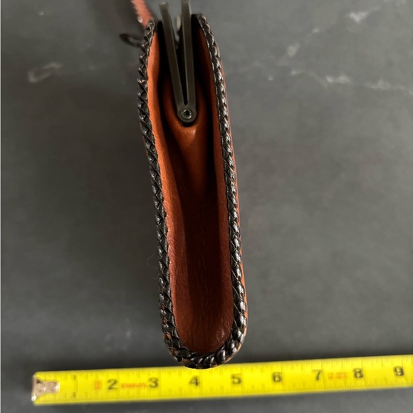 Brown Leather Floral Embossed Handbag hand tooled - Picture 4 of 9